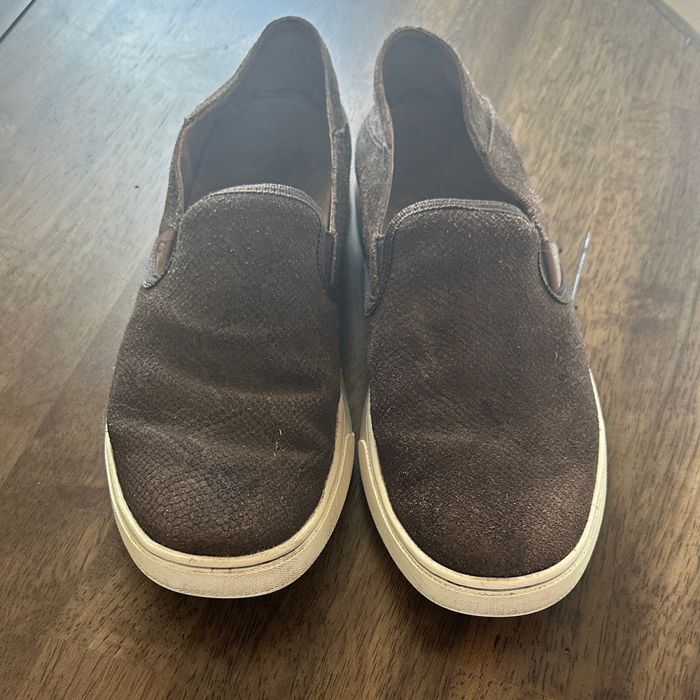 OluKai Textured Brown Slip-On Flats